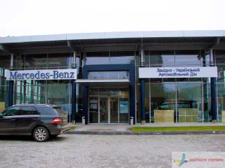 Вивіски автомобільного салону Галичина авто. Mercedes-Benz.