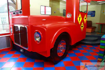 Інтер'єрна реклама. Автобус  піцерія.