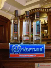 Підставки з діодною підсвіткою для бару.