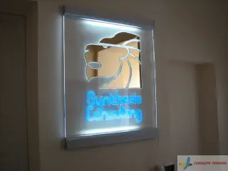 Акрилайт, лампова підсвітка.