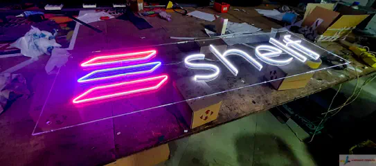 Вивіска з імітацією неону на підкладці з прозорого акрилу