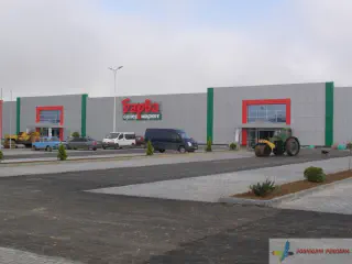 Вивіска супермаркету Барва.