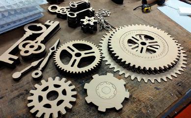 Лазерна різка та гравірування дерева, шпону