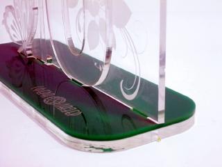 Лазерна різка та гравірування акрилових та ABS пластиків