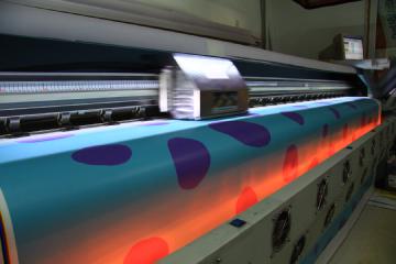 Принтер сольвентний