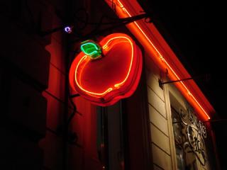 Неонова вивіска, діодна вивіска, динамічна вивіска